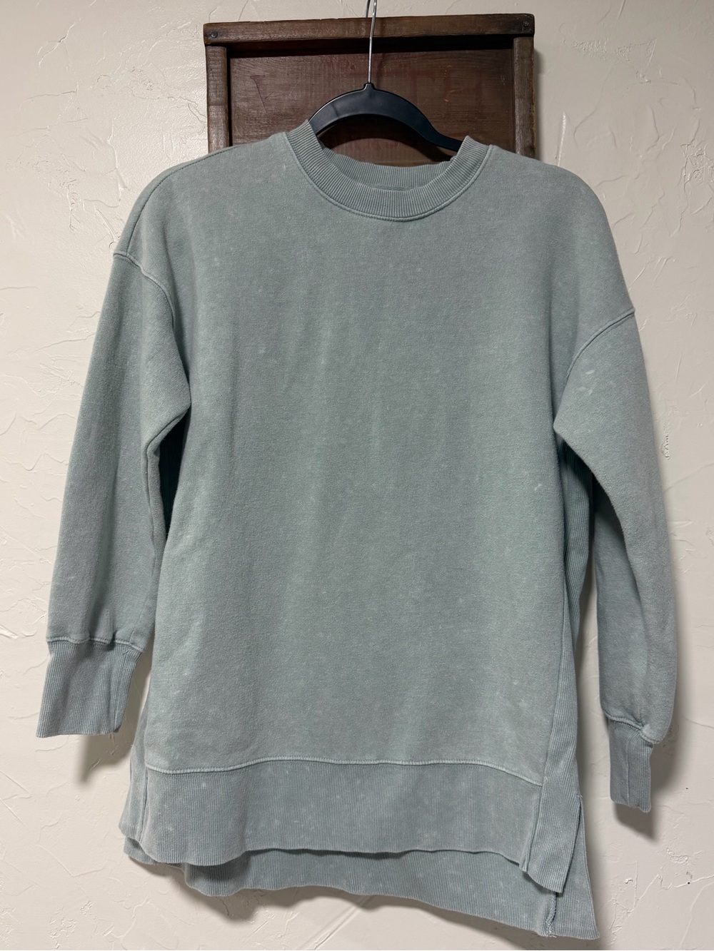 Women’s Washed Sage Crewneck Sweater
